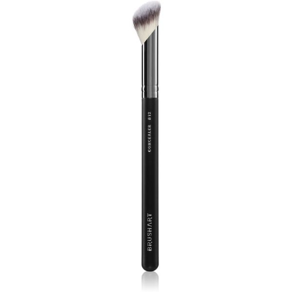 BrushArt BrushArt Professional B12 Angled concealer brush четка за коректор B12 1 бр.