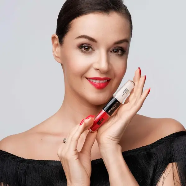 Dermacol Dermacol 16H Lip Colour дълготрайно червило и гланц за устни цвят 23 Mocha Brown 2x4 мл.