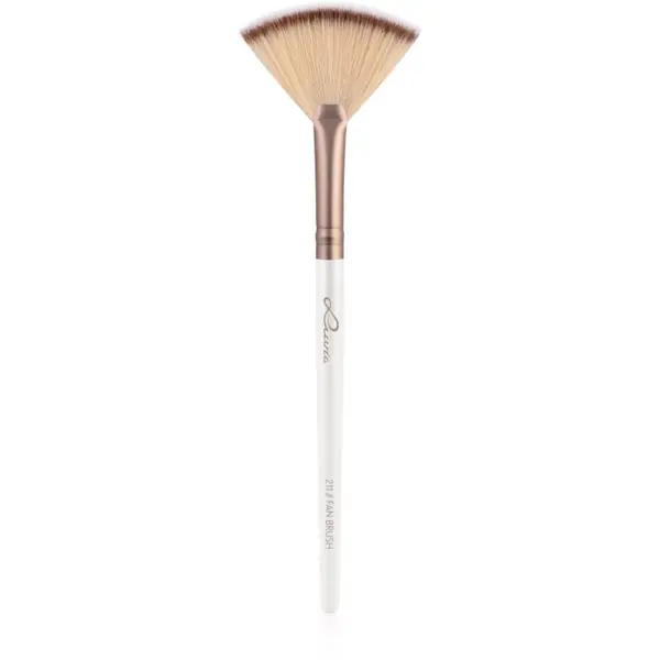 Luvia Cosmetics Luvia Cosmetics Elegance Fan Brush ветрилообразна четка 211 1 бр.