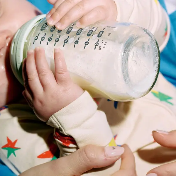 Tommee Tippee Tommee Tippee Closer To Nature Glass самостерилизиращо се бебешко шише Glass 0m+ 250 мл.