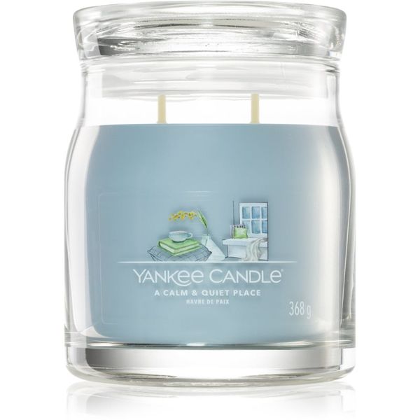 Yankee Candle Yankee Candle A Calm & Quiet Place ароматна свещ I. Signature 368 гр.
