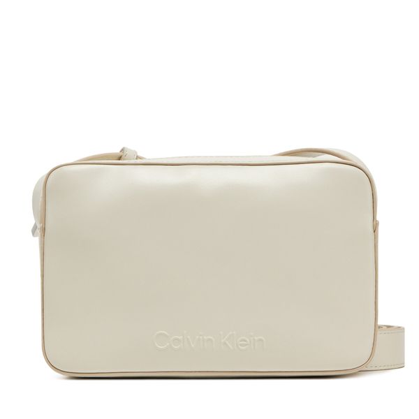 Calvin Klein Дамска чанта Calvin Klein Embossed Logo Camera Bag K60K612555 Бежов
