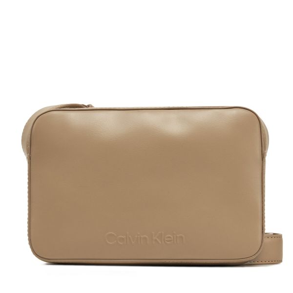 Calvin Klein Дамска чанта Calvin Klein Embossed Logo Camera Bag K60K612555 Кафяв