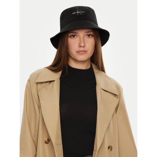 Calvin Klein Jeans Капела Calvin Klein Jeans K60K613119 Черен