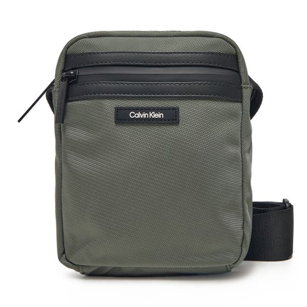 Calvin Klein Мъжка чантичка Calvin Klein K50K512772 Черен