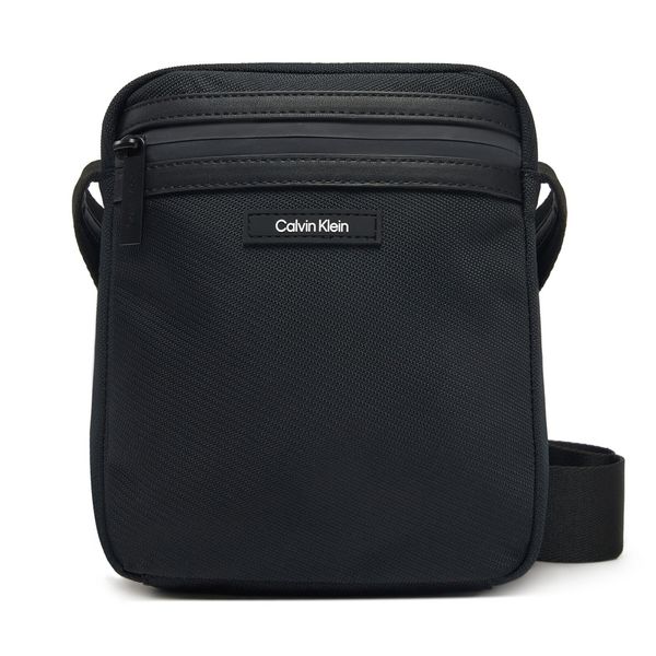 Calvin Klein Мъжка чантичка Calvin Klein K50K512884 Черен