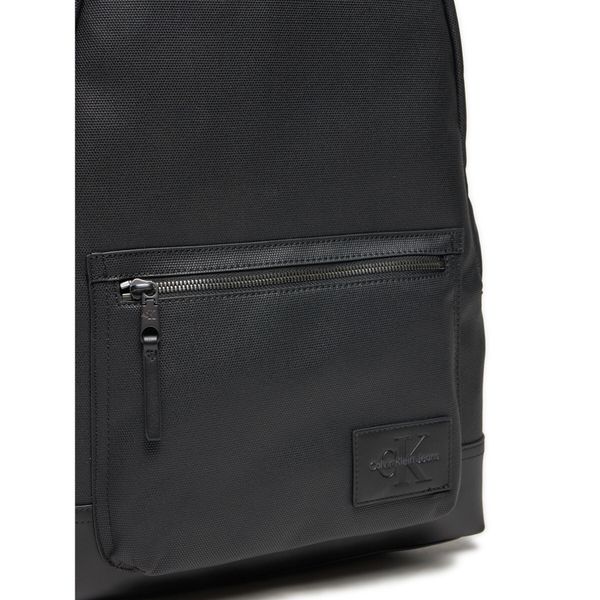 Calvin Klein Jeans Раница Calvin Klein Jeans Coated Center Zip K50K512997 Черен