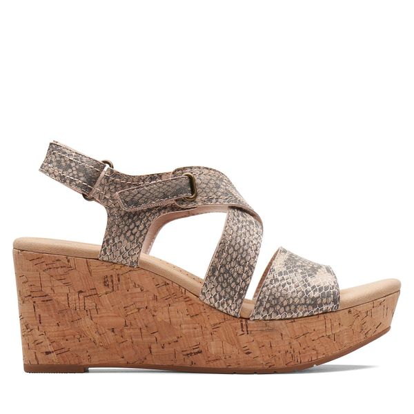 Clarks Сандали Clarks Rose Way 26171319 Бежов