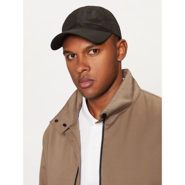 Calvin Klein Шапка с козирка Calvin Klein K50K512646 Черен