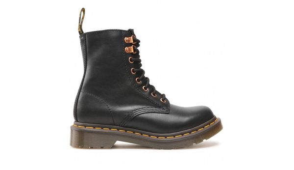 Dr. Martens Dr. Martens 1460 Pascal Hardware