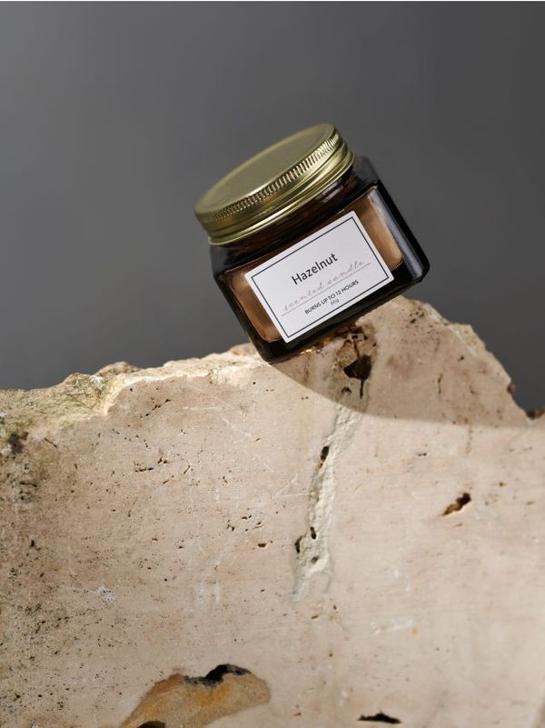 Sinsay Sinsay - Ароматизирана свещ Hazelnut - бежово