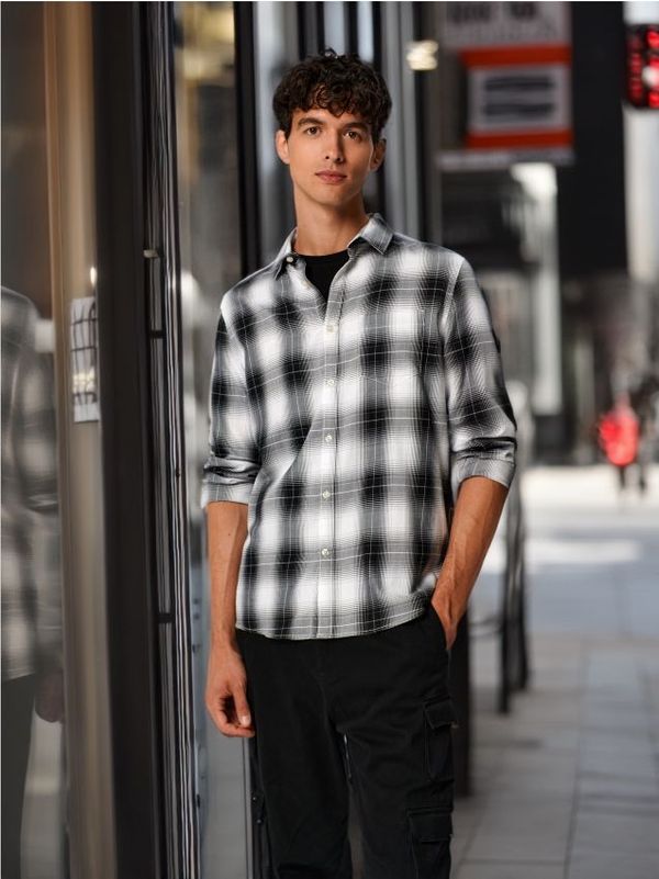 Sinsay Sinsay - Карирана риза - черeн