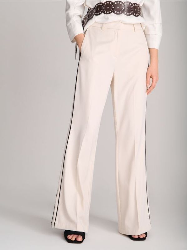 Sinsay Sinsay - Панталони с ръб - кремав