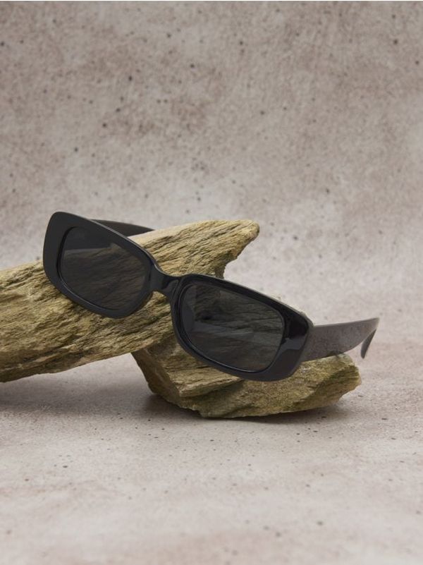 Sinsay Sinsay - Правоъгълни слънчеви очила - черeн