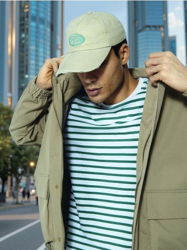 Sinsay Sinsay - Шапка с козирка - бежово