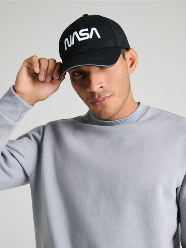 Sinsay Sinsay - Шапка с козирка NASA - черeн