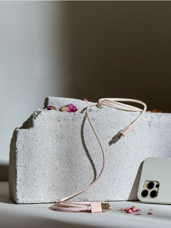 Sinsay Sinsay - USB кабел - пастелнорозово