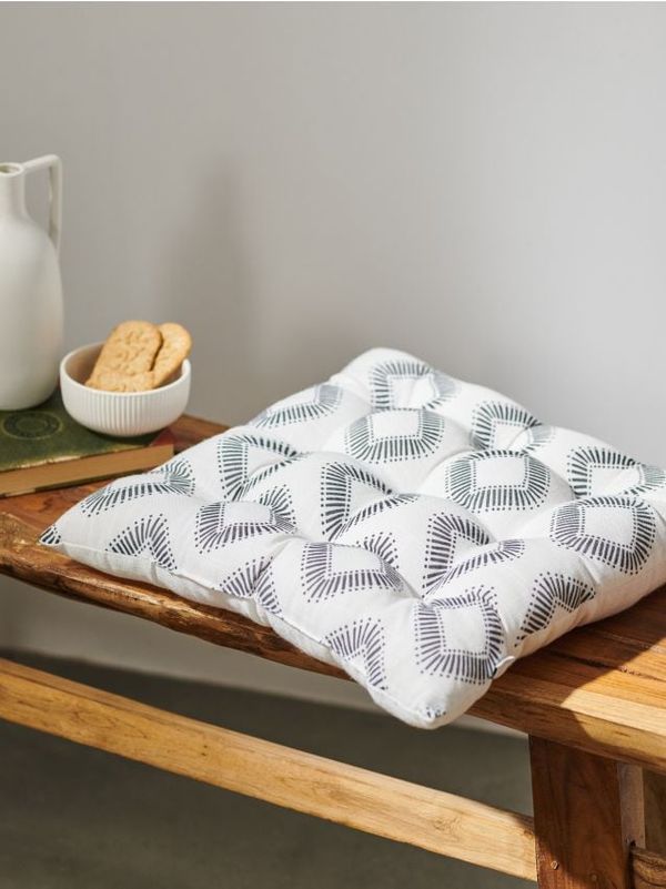 Sinsay Sinsay - Възглавница - кремав