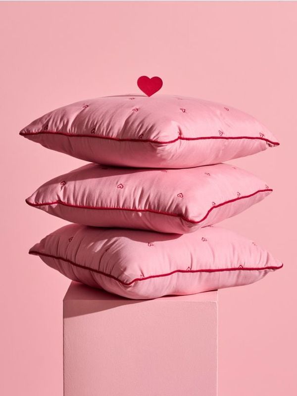 Sinsay Sinsay - Възглавница - пастелнорозово