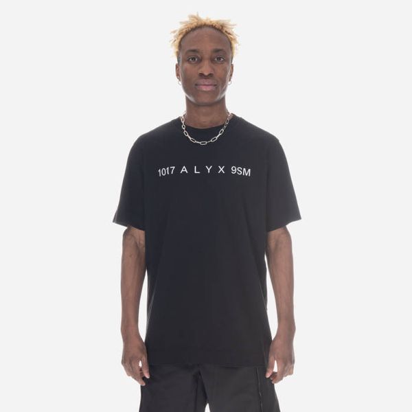 1017 ALYX 9SM Мъжки t-shirt 1017 Alyx 9sm колекция логото на S / S Tee AAUTS0400FA01 MTY0001