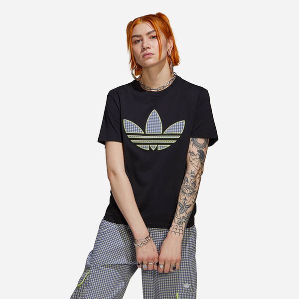 adidas Originals adidas Originals Tee With Trefoil Application HB9435