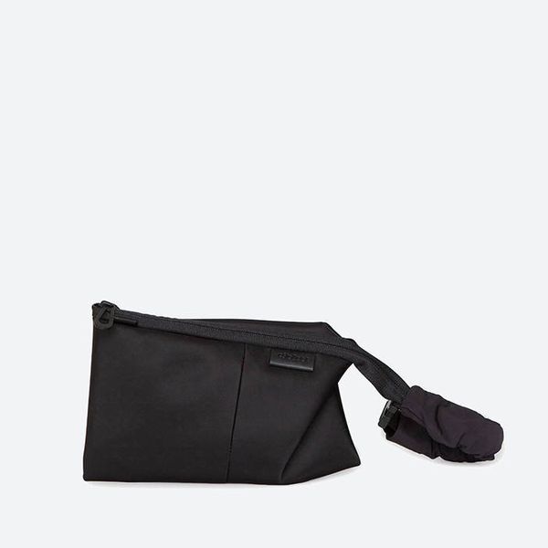Cote&Ciel Cote&Ciel Pouch Kivu Small Sleek 28845 BLACK