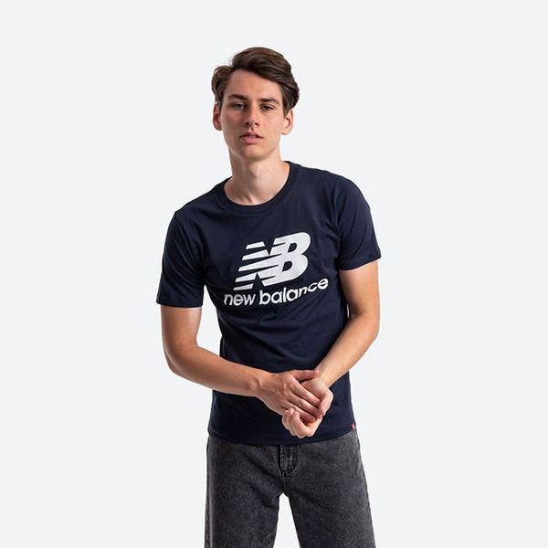 New Balance New Balance Essentials Stacked Logo T ECL MT01575ECL