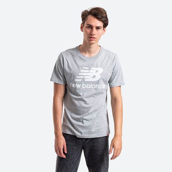 New Balance New Balance Essentials Stacked Logo T MT01575AG
