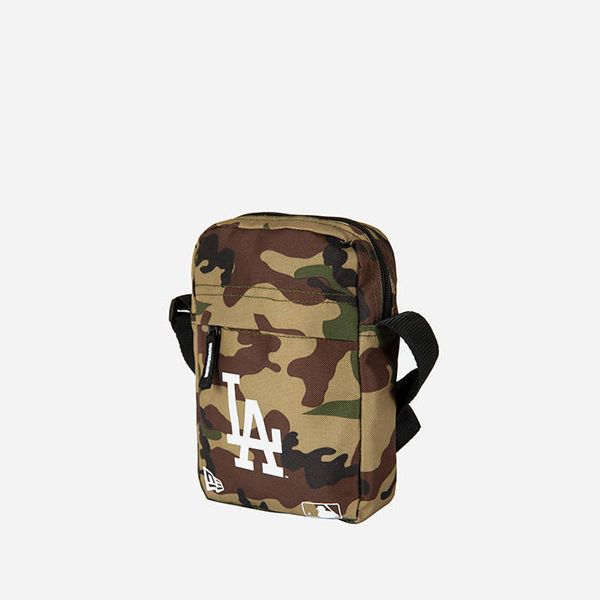 New Era New Era Los Angeles Dodgers Woodland Camo Side Bag 11942031