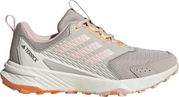 adidas adidas TERREX TRACEFINDER 2 W Дамски трейл обувки за бягане, цвят сьомга, размер 37 1/3