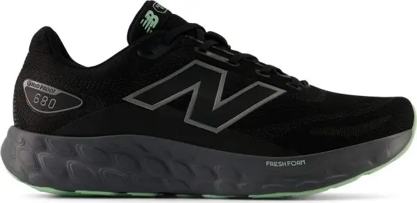 New Balance New Balance FRESH FOAM 680V8 WP Мъжки обувки за бягане, черно, размер 42.5