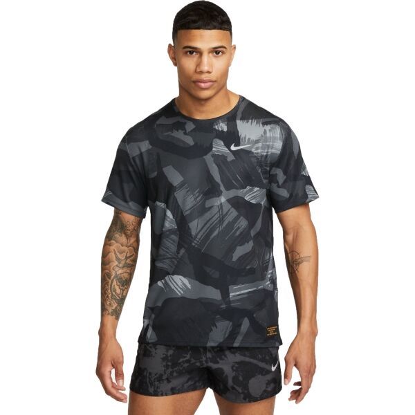 Nike Nike NK DF MILER TOP SS CAMO Мъжка тениска, тъмносиво, размер