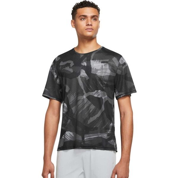 Nike Nike NK DF MILER TOP SS CAMO Мъжка тениска за бягане, тъмносиво, размер