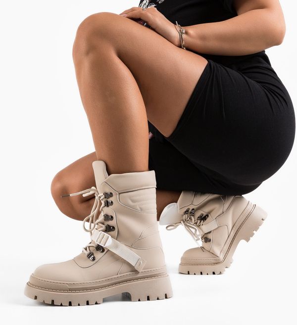 Zoha Боти Algala Бежов