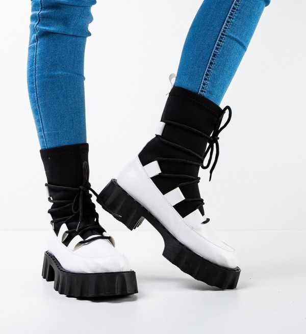 Wow Shoes Боти Arinana Бели