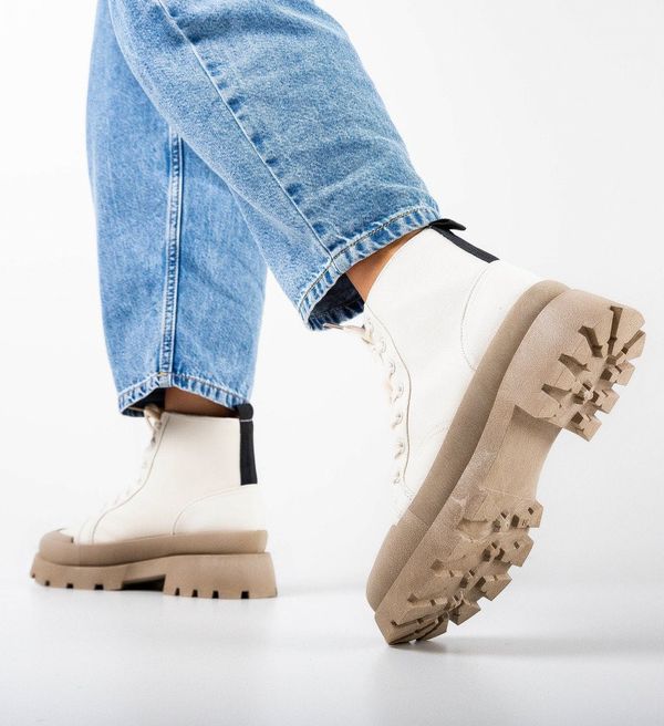 Ali Боти Ash Бежов