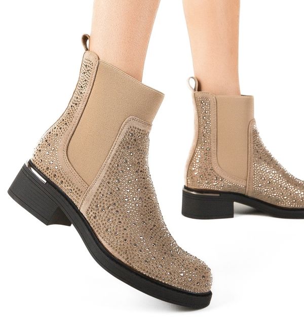 Ali Боти Ayand Каки