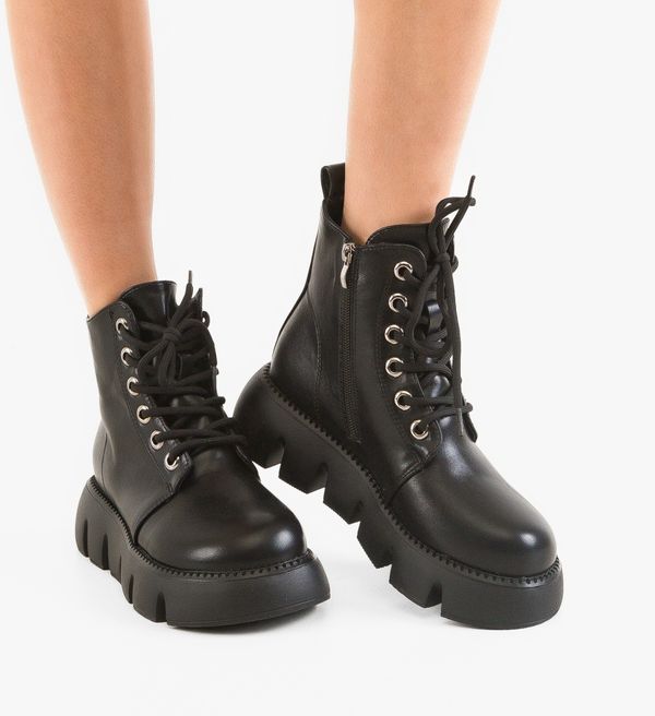 Carolie Боти Ayla Черни