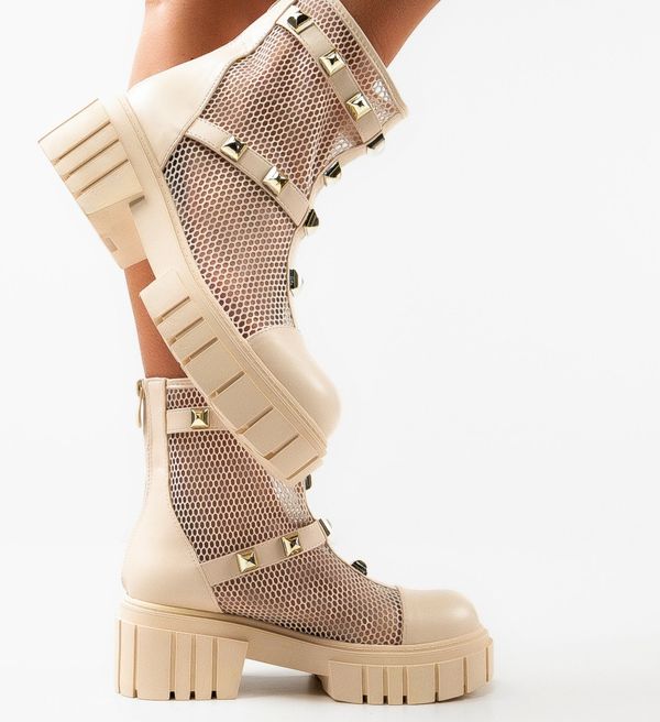 Ali Боти Bastiaan Бежов