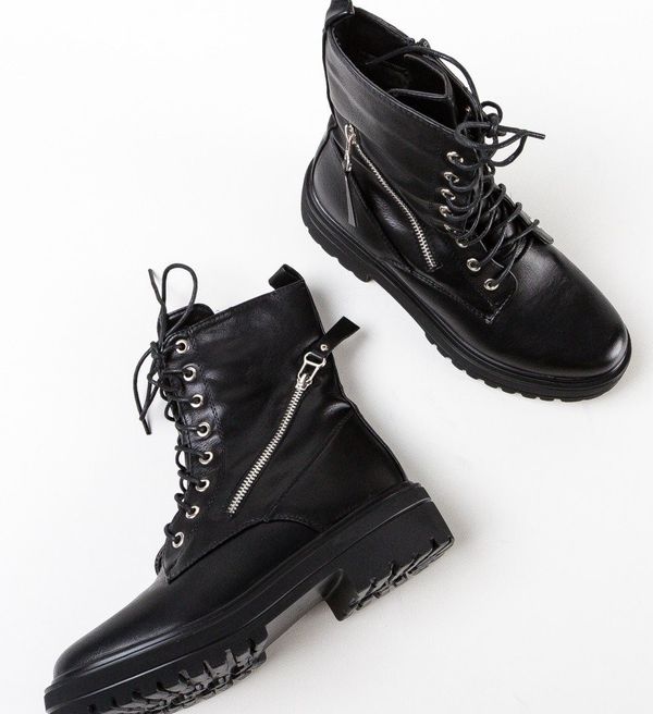 Hebe Боти Beattie Черни