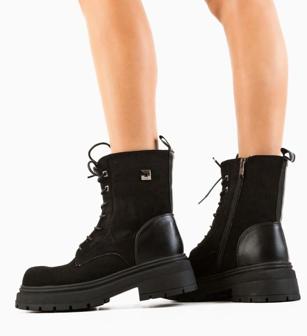 Tony Боти Beder Черни