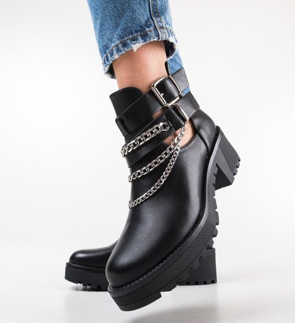 Ali Боти Bethan Черни