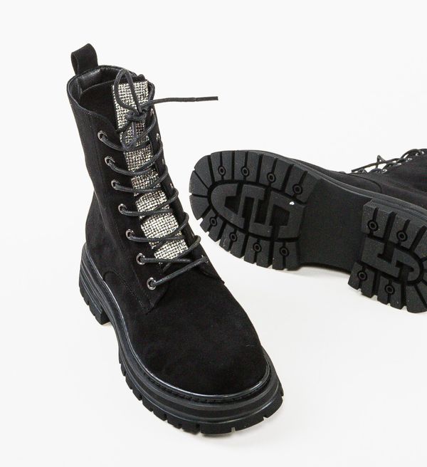 Mei Боти Bret Черни