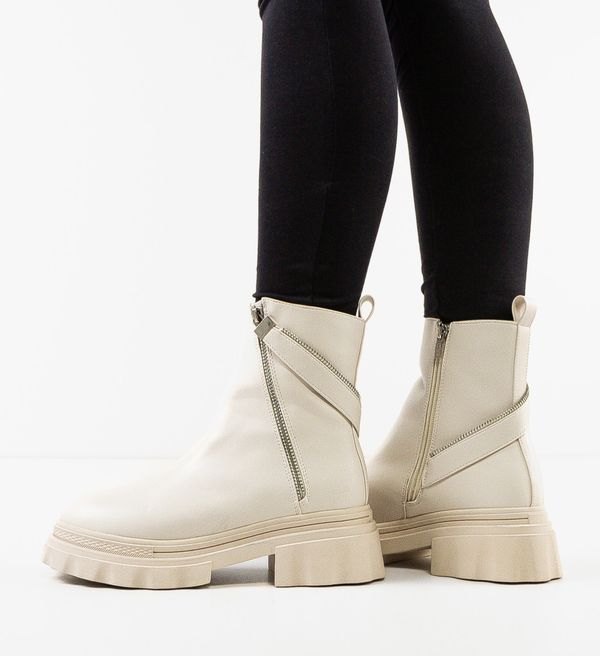 Mei Боти Bybert Бежов