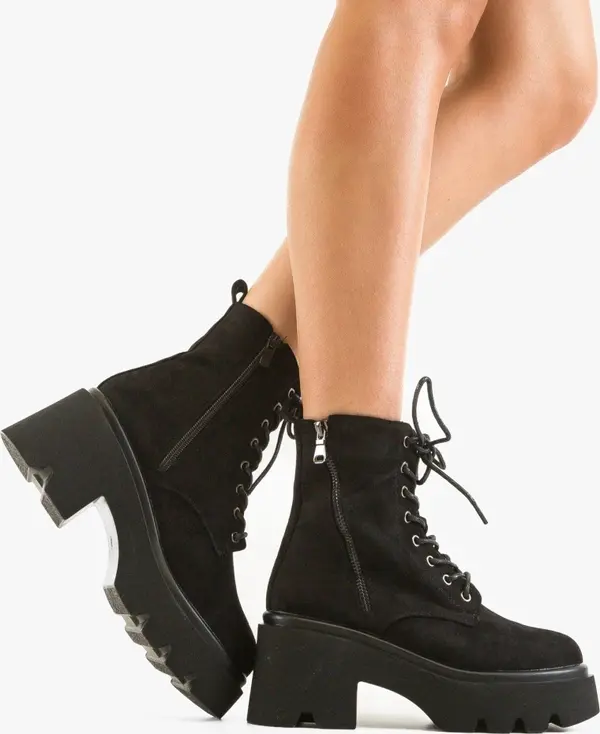 Carolie Боти Bynn Черни