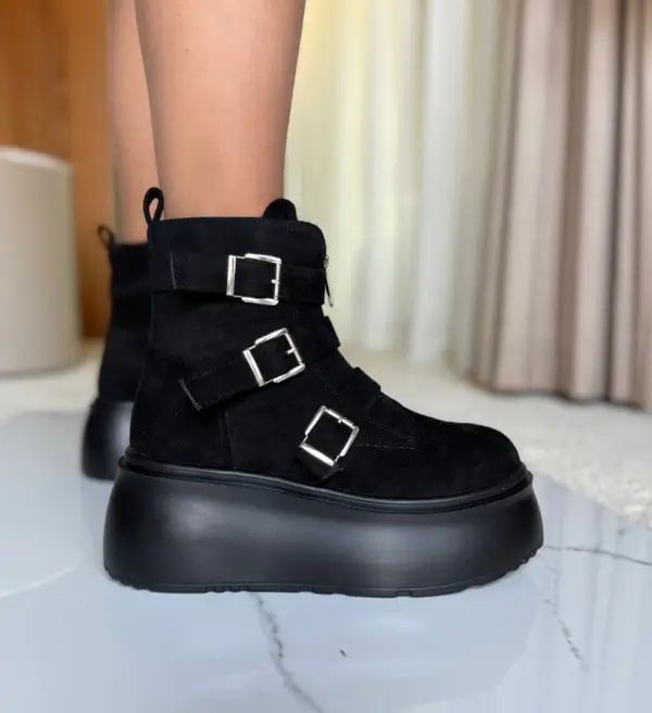 Mei Боти Carolt Черни