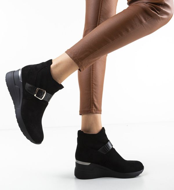 Botinelli Боти Cisneros Черни