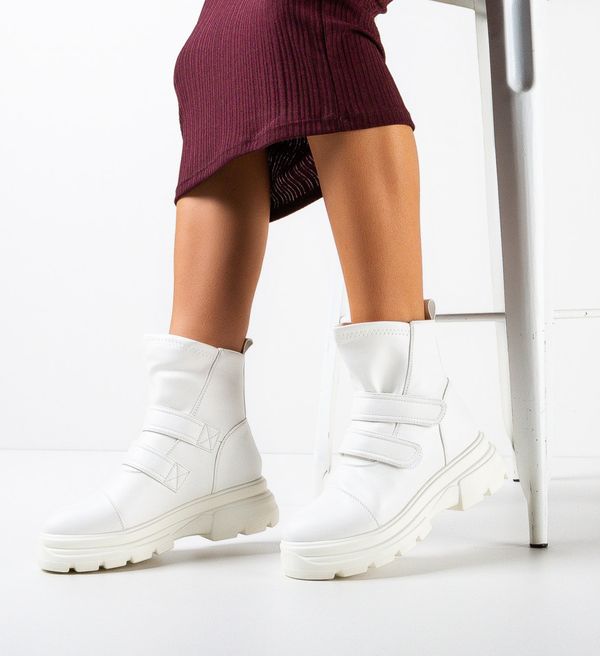 Mei Боти Clarke Бели