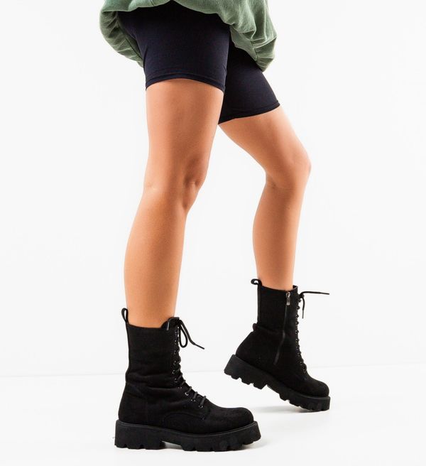 Wow Shoes Боти Darke Черни