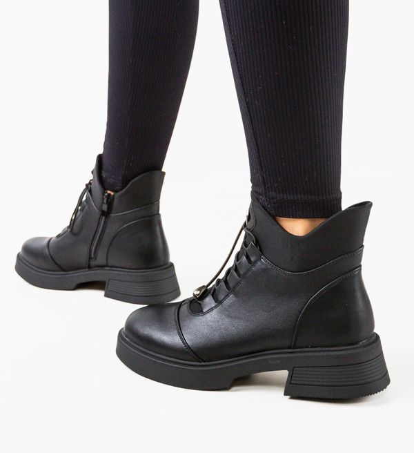 Carolie Боти Dayman Черни